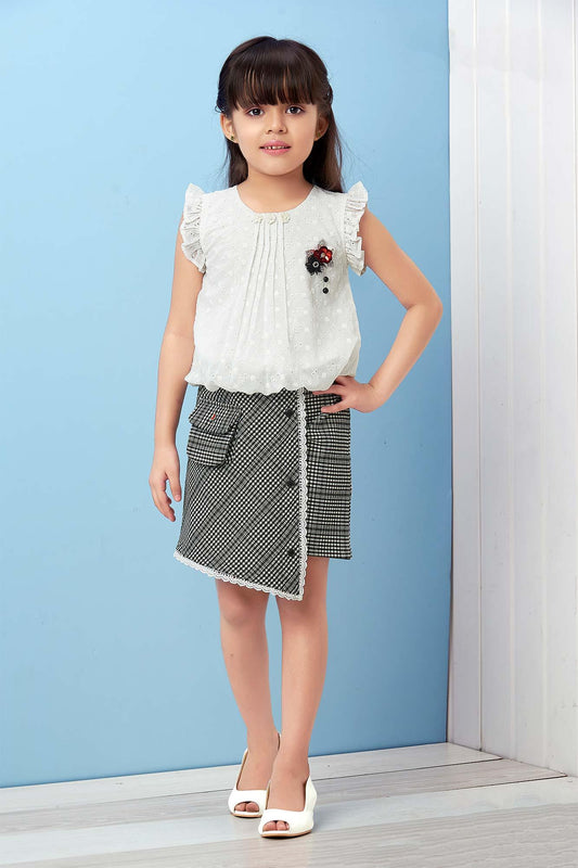 Peppy Polka Dots: Mint Dungaree Skirt Set for Kids – Lagorii Kids