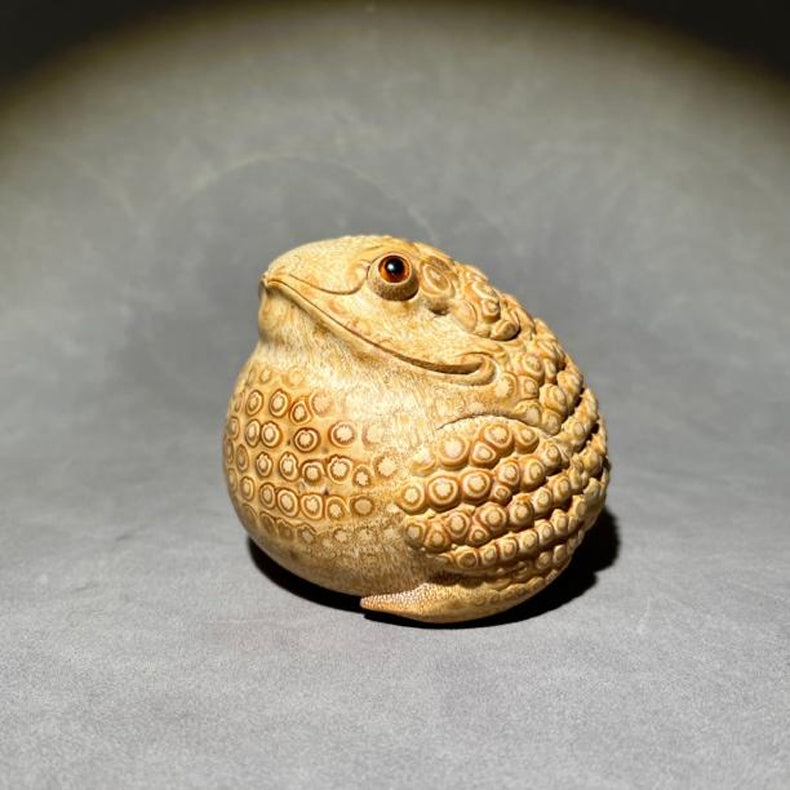 2.8” Purely Handmade Carved Bamboo Root Toad, Eagle Beak, Live Eyes and Three Legs, Artwork Specifications-1