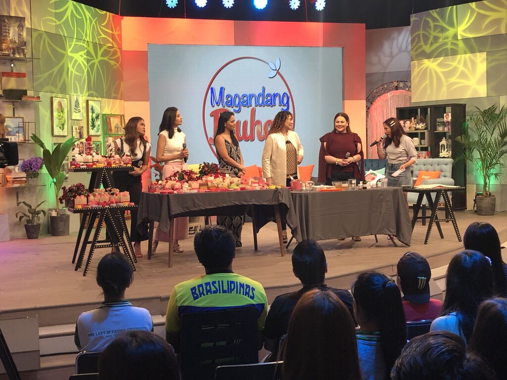 A fun-filled encounter with the hosts of the top rating morning talk show MAGANDANG BUHAY. MomCares became the guest for bathsoap-making segment in time for Valentines’ Day (February 2019).