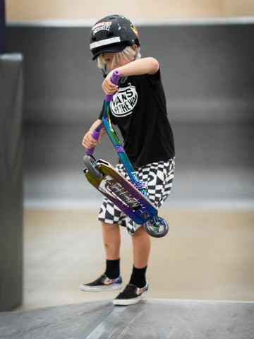 Lär dig åka skateboard på Wallride - kurser i kickbike, trampolin, klättring i Växjö