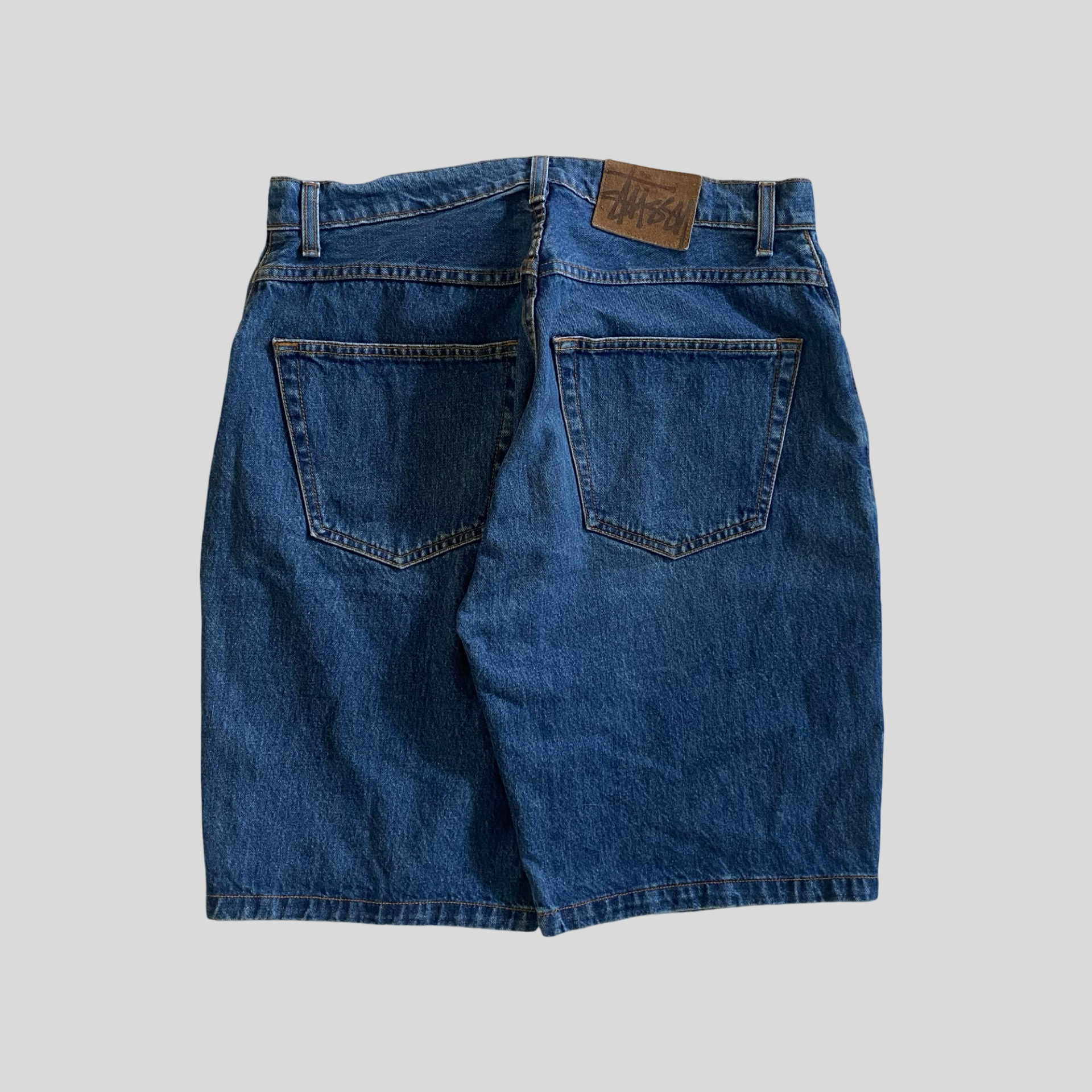 image of 90s Stüssy big ol shorts - 32