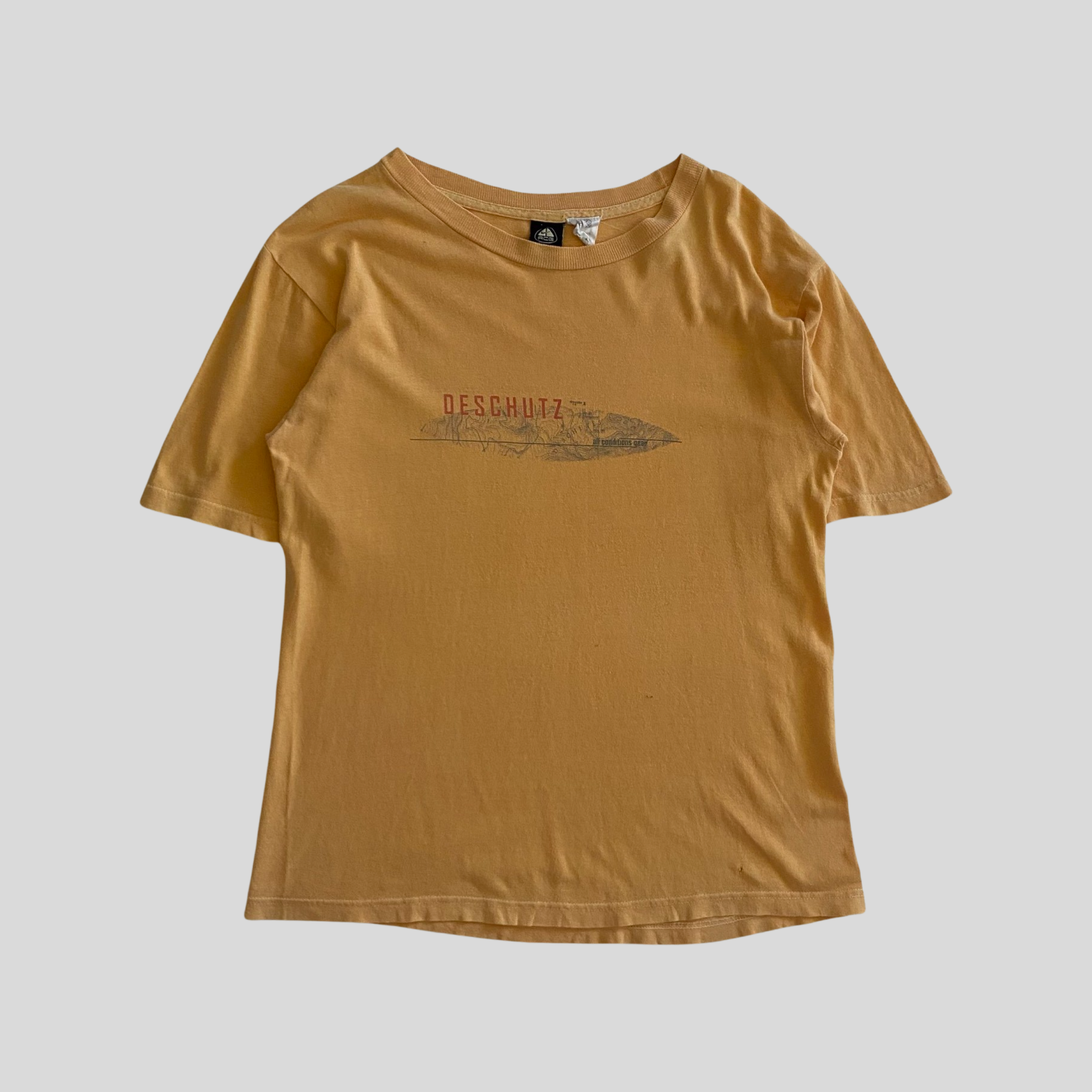 image of 90s Nike acg T-shirt - L