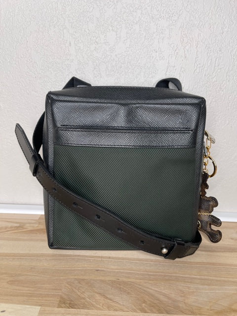 Louis Vuitton Petit Noe Drawstring Bag for Sale in Hillsboro, OR