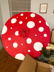 Finished mushroom parasol, all white spots painted in