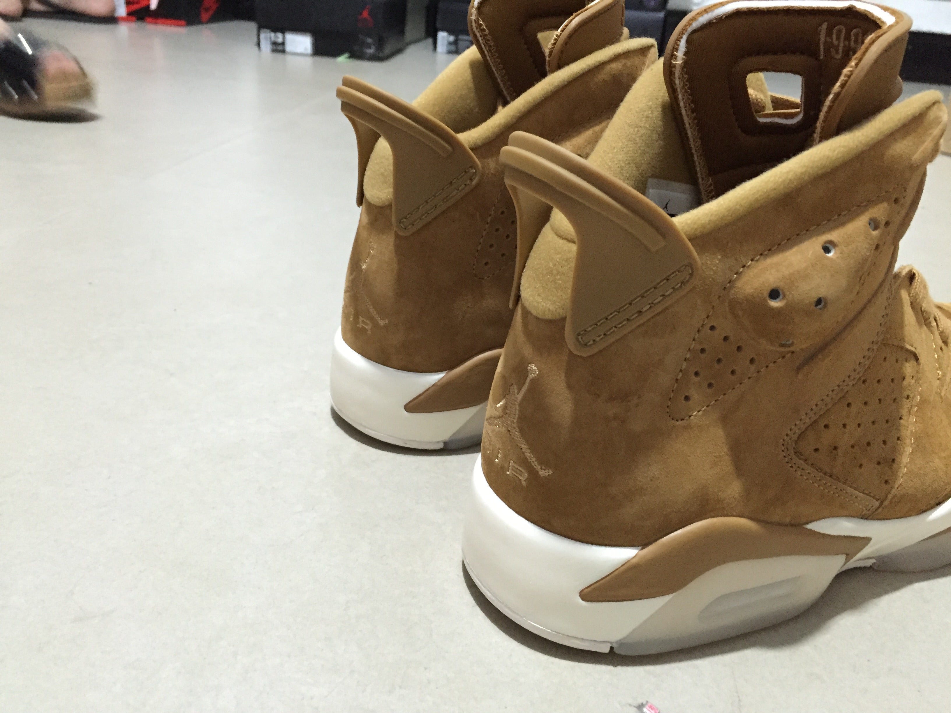 AM Air Jordan 6 "Golden Harvest" Wheat Yellow