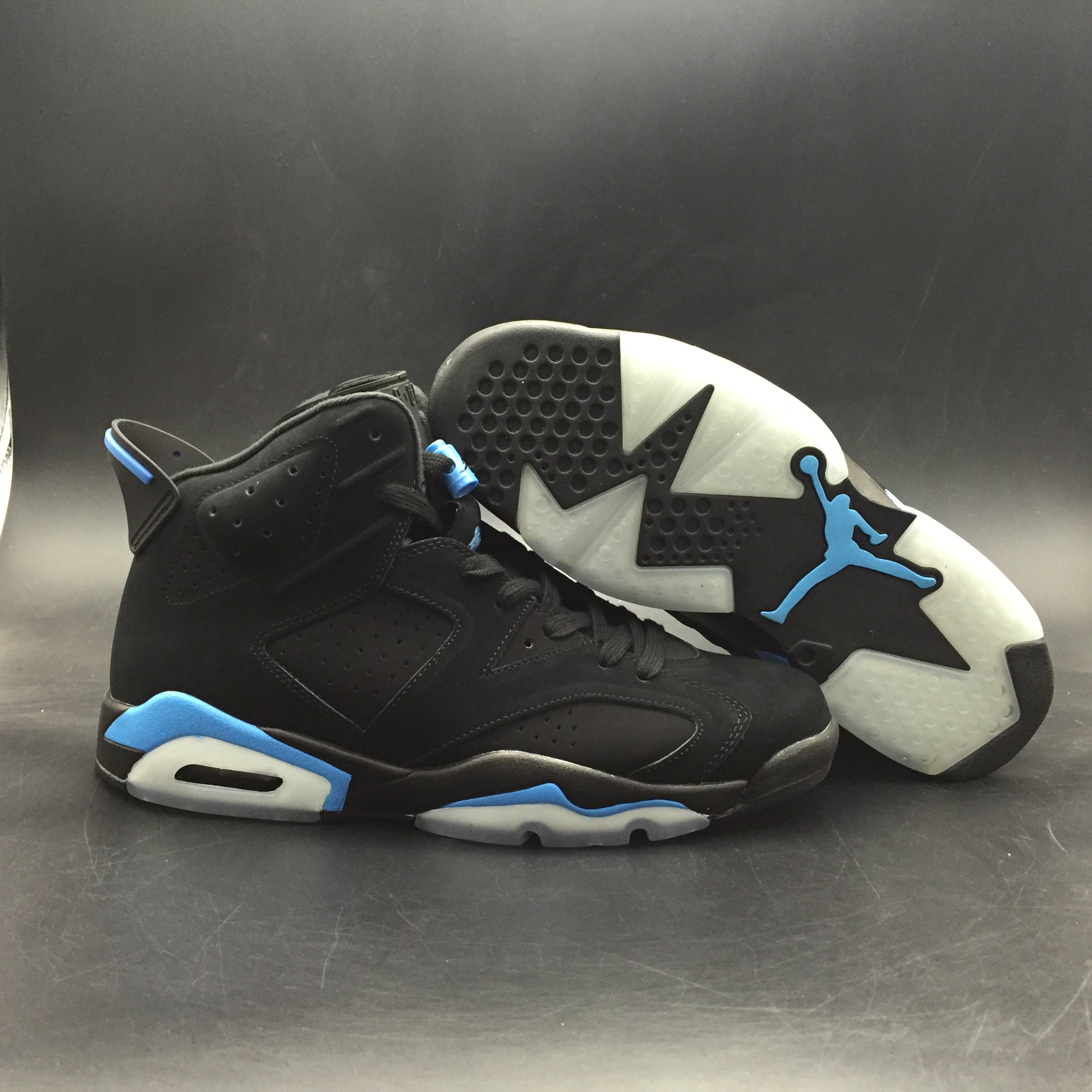 AM Air Jordan 6 "University Blue"