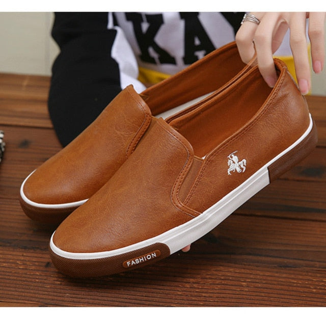 Casual Shoes Men Comfortable PU Leather Mens Loafers Handmade Design Flats Sneakers Men Slip on Lazy