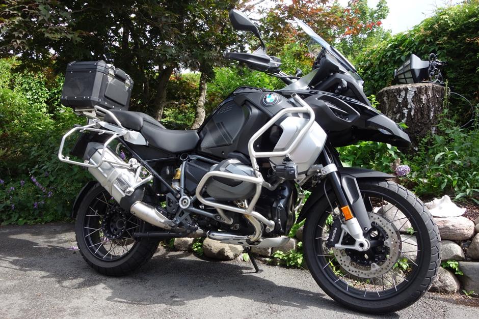 BMW R 1250 GS Adventure - sett fra siden