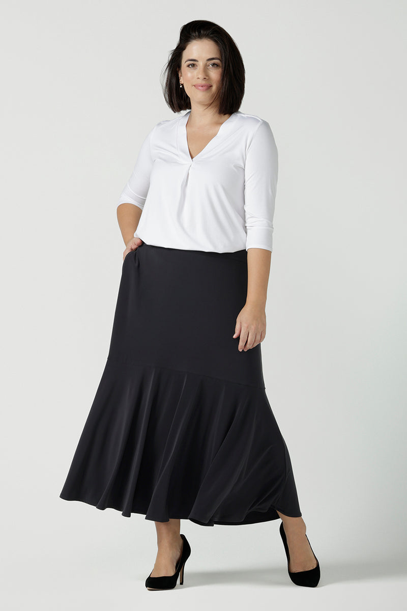 Berit Maxi Skirt in Charcoal