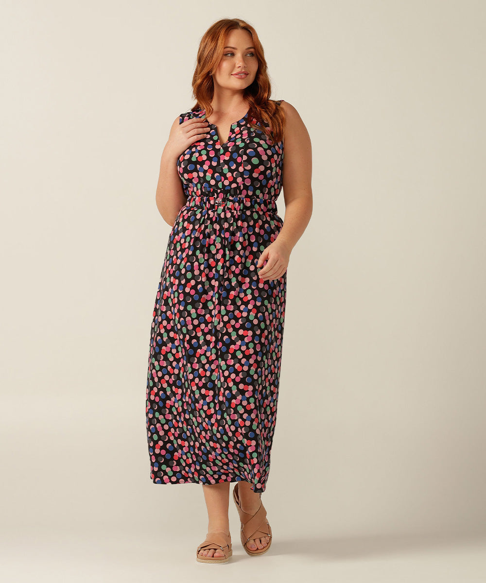 Flowing jersey maxi dress for summer wear, event dressing and barbeque party dress style. MAde in Australia for petite to plus size women.