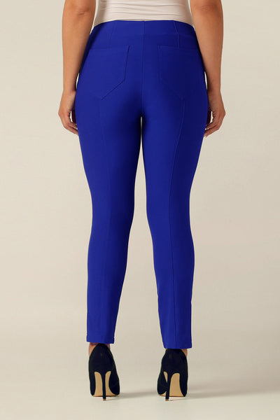 stretch-fabric, skinny leg work pant in with pockets and flat zip fastening