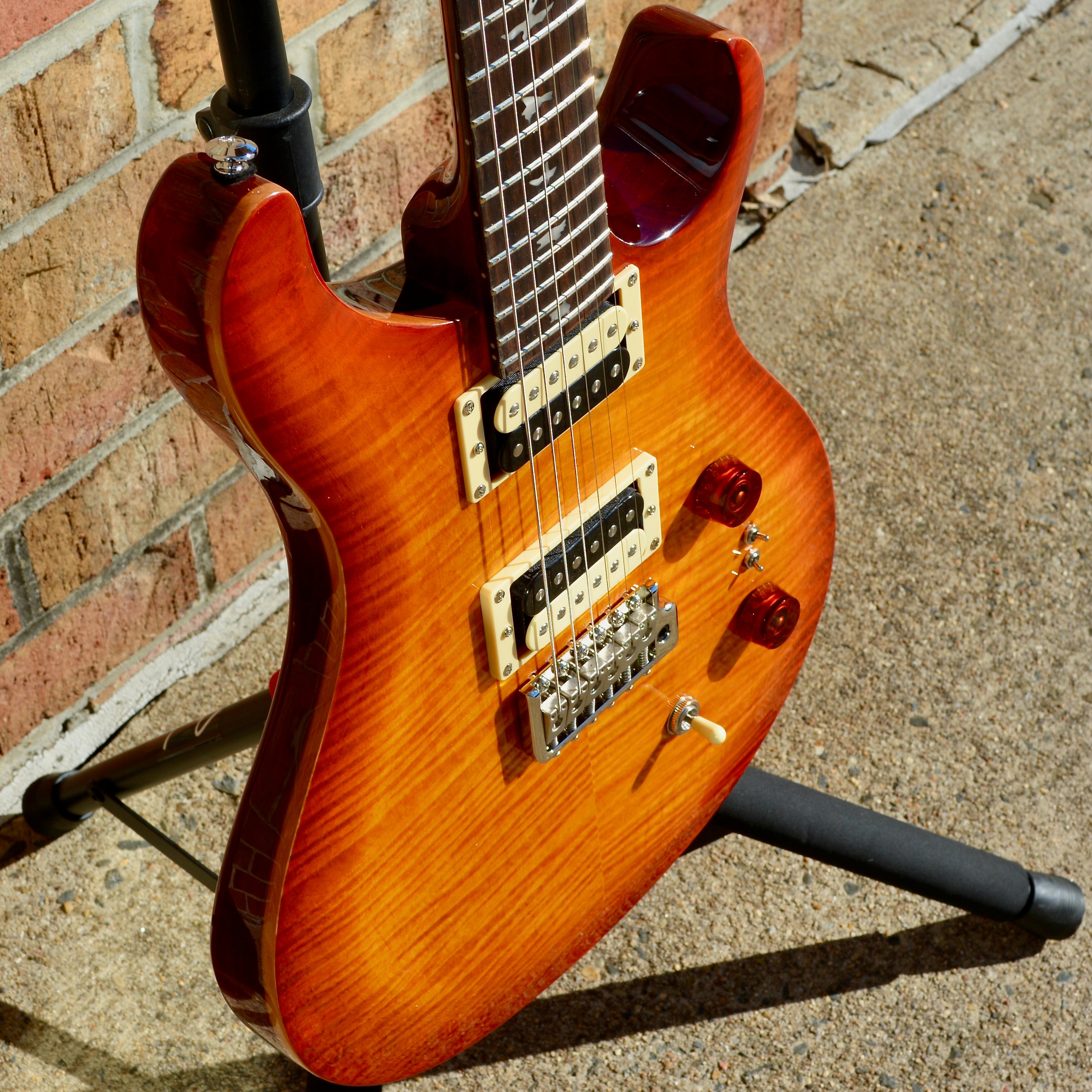 ほぼ新品 PRS SE Custom24 コイルタップ搭載 - ギター