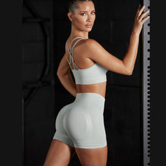 Seamless yoga suit suit halter bra butt lift shorts thin 7 colors