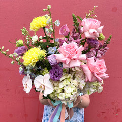 mix pastels flowers in a vase
