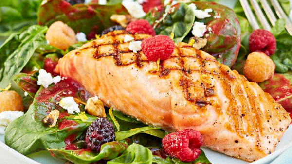 Salmon and Spinach Salad with Berry Vinaigrette