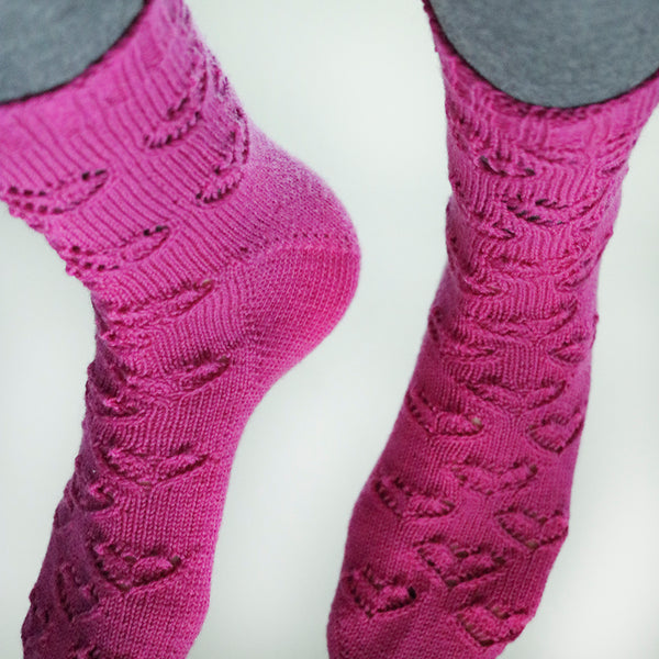Ewe Heart Socks knitting pattern with a Fleegle Heel