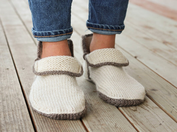 Modern Mocs slippers knitting pattern on Ravelry