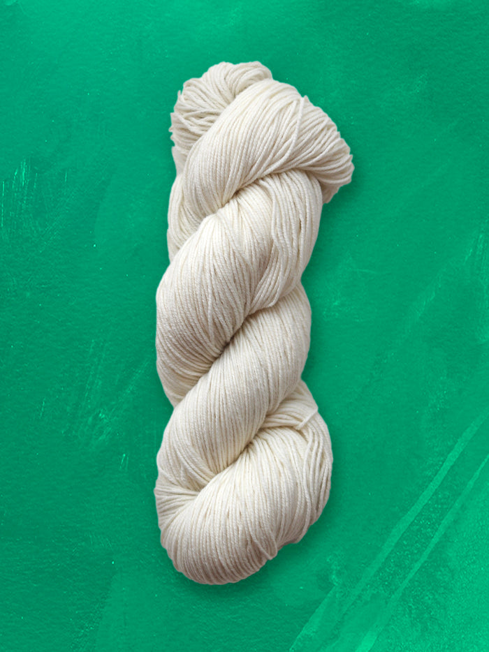 WHISTLER Undyed Worsted Weight Merino Wool Yarn – Ewe Ewe Yarns