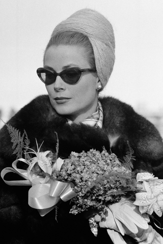 Grace kelly cat eye