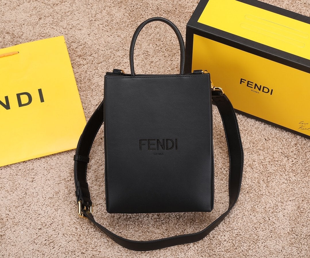 FENDI WOMEN'S 2021 NEW ARRIVALS SHOPPING BAG HANDBAG SHOULDER BAG