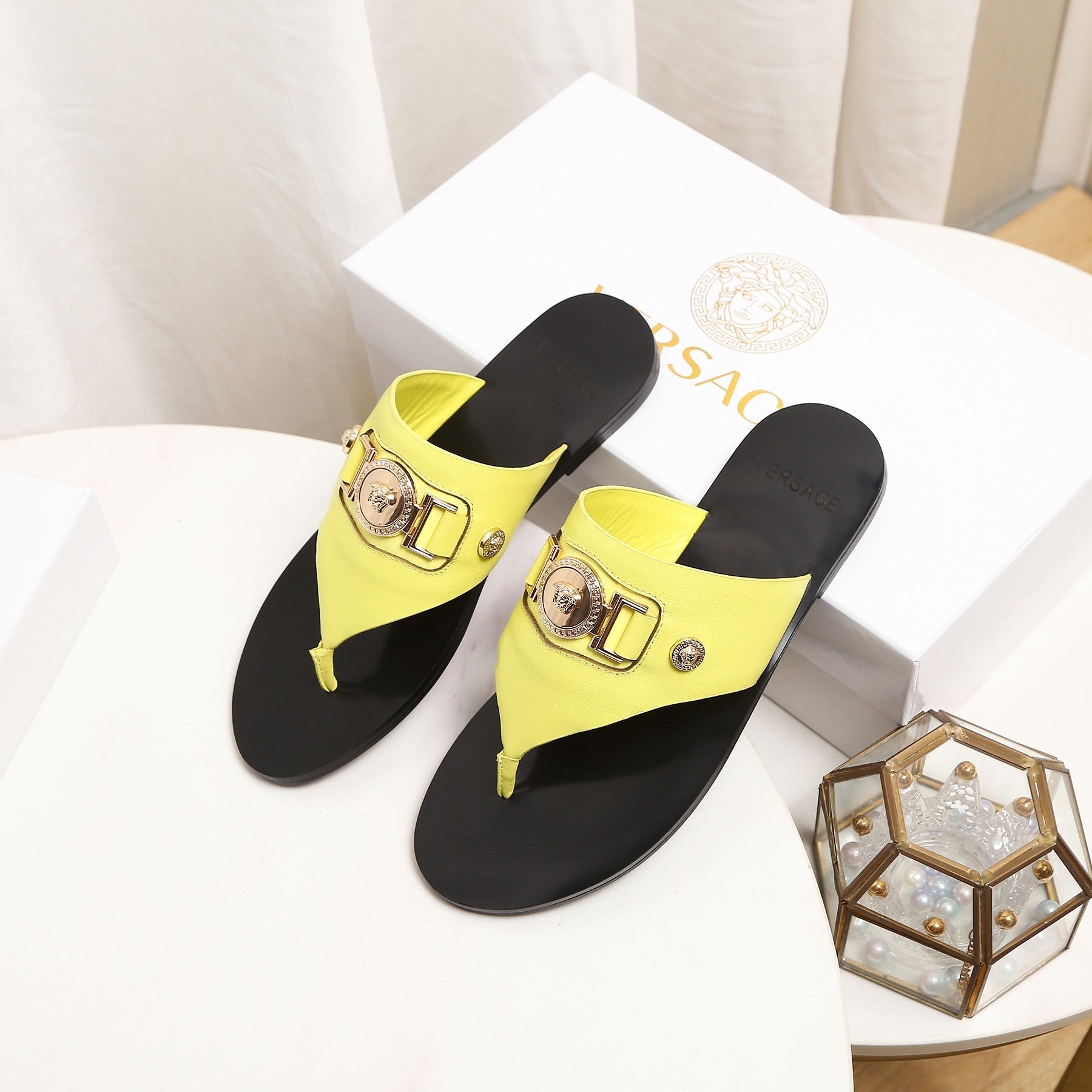 Versace Women's 2022 NEW ARRIVALS Fashion Slippers Sandals S