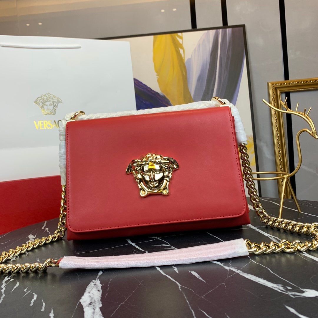 VERSACE WOMEN'S 2021 NEW ARRIVALS LA MEDUSA INCLINED SHOULDE