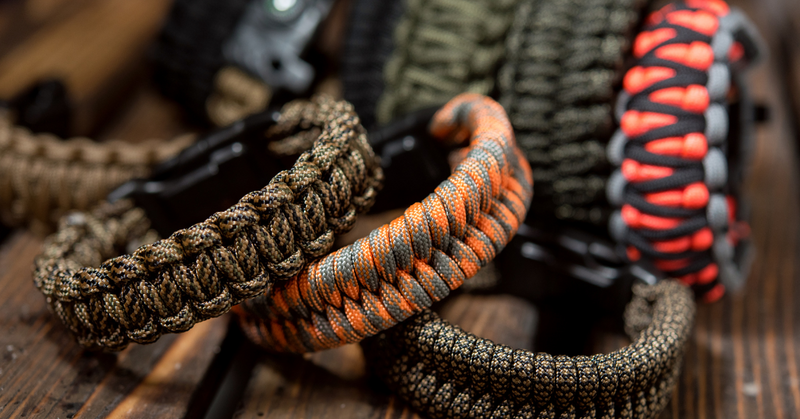 How to Make a Paracord Bracelet Triple Chain Wide Knot Tutorial