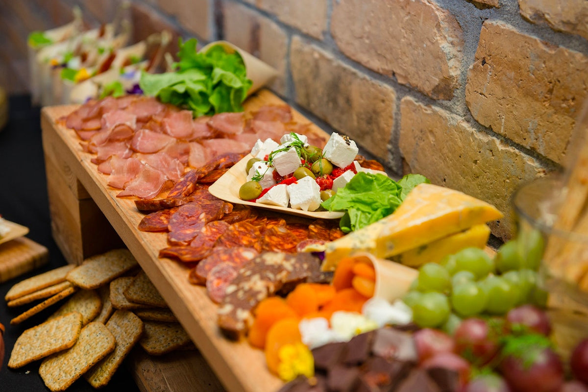  Plateau apéro fromage charcuterie Un dos tres