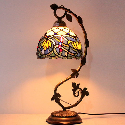 The style of Tiffany lamps