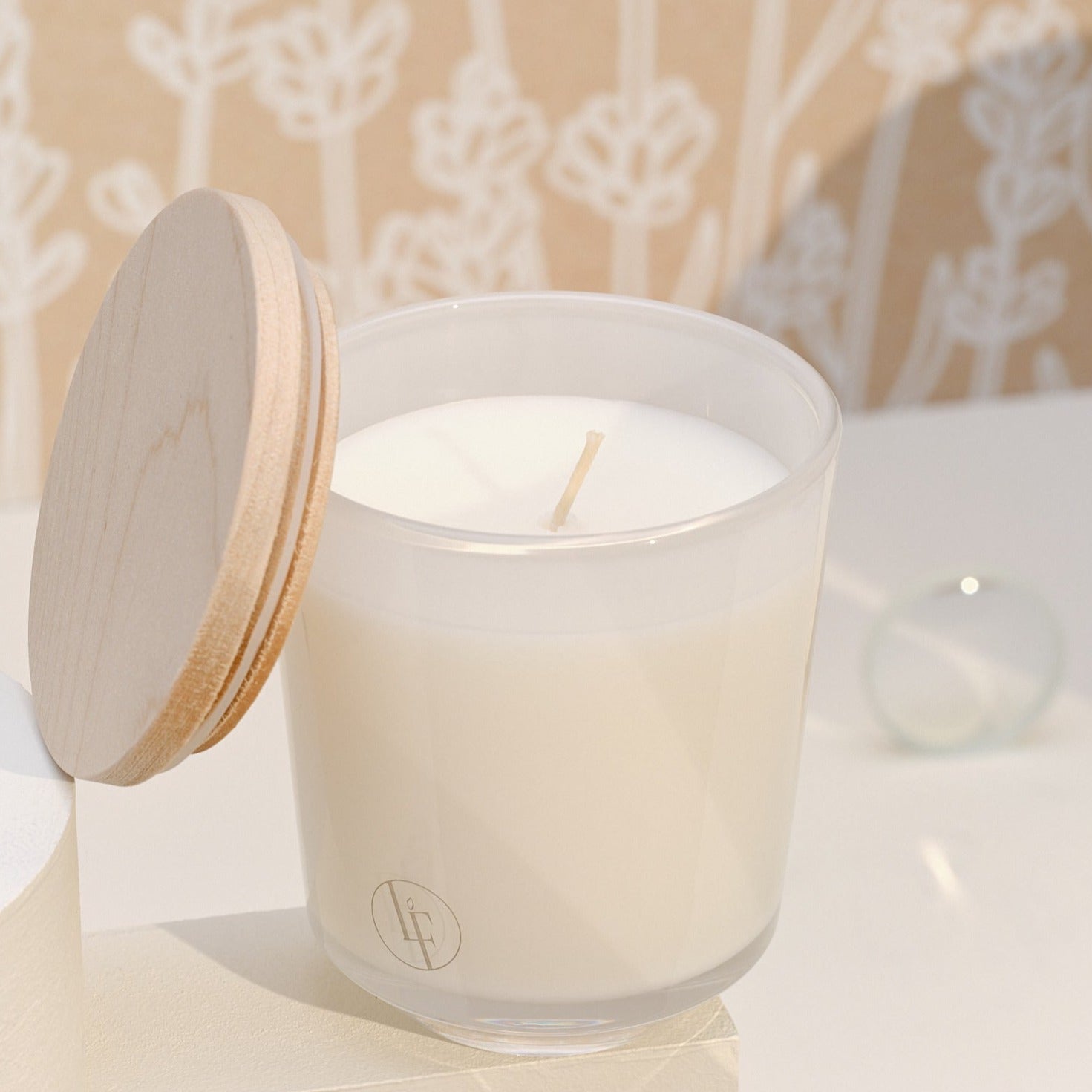 Se THE FIELDS - NATURAL LIGHTS - DUFTLYS - Scented Candle / Duftlys - Bougies la Francaise - BLF - StudioBuus hos StudioBuus.dk