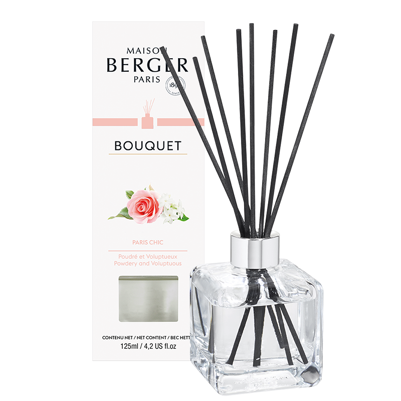 Se PARIS CHIC - CUBE FLAKON MED DUFTPINDE - SCENTED BOUQUET - Scented Bouquet / Flakon m. Duftpinde - Maison Berger - StudioBuus hos StudioBuus.dk