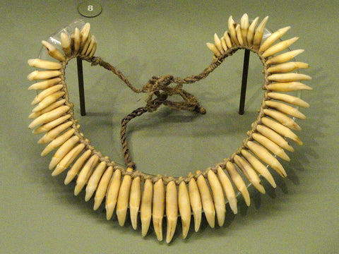 tooth necklace, history of men's jewelry