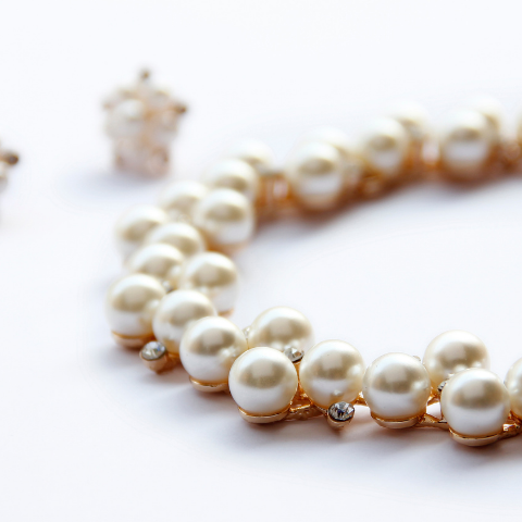 pearl necklace gift