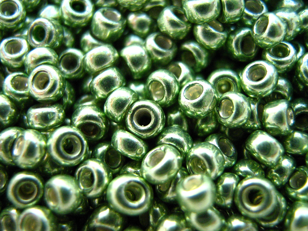 African Glass Seed Beads, Green 4mm – EOS Designs Studio