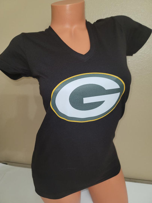 NFL Team Apparel Womens Green Bay Packers RANDELL COBB V-Neck