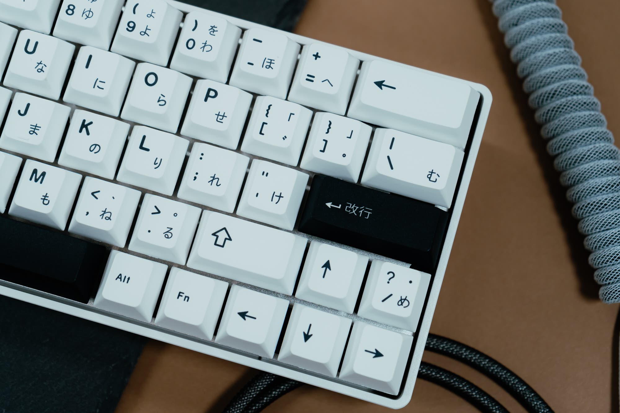 DE63 WITH JAPANESE BOW ANSI / ASSEMBLED 60% MECHANICAL KEYBOARD Gateron Pro Red 2.0 / White / Yes