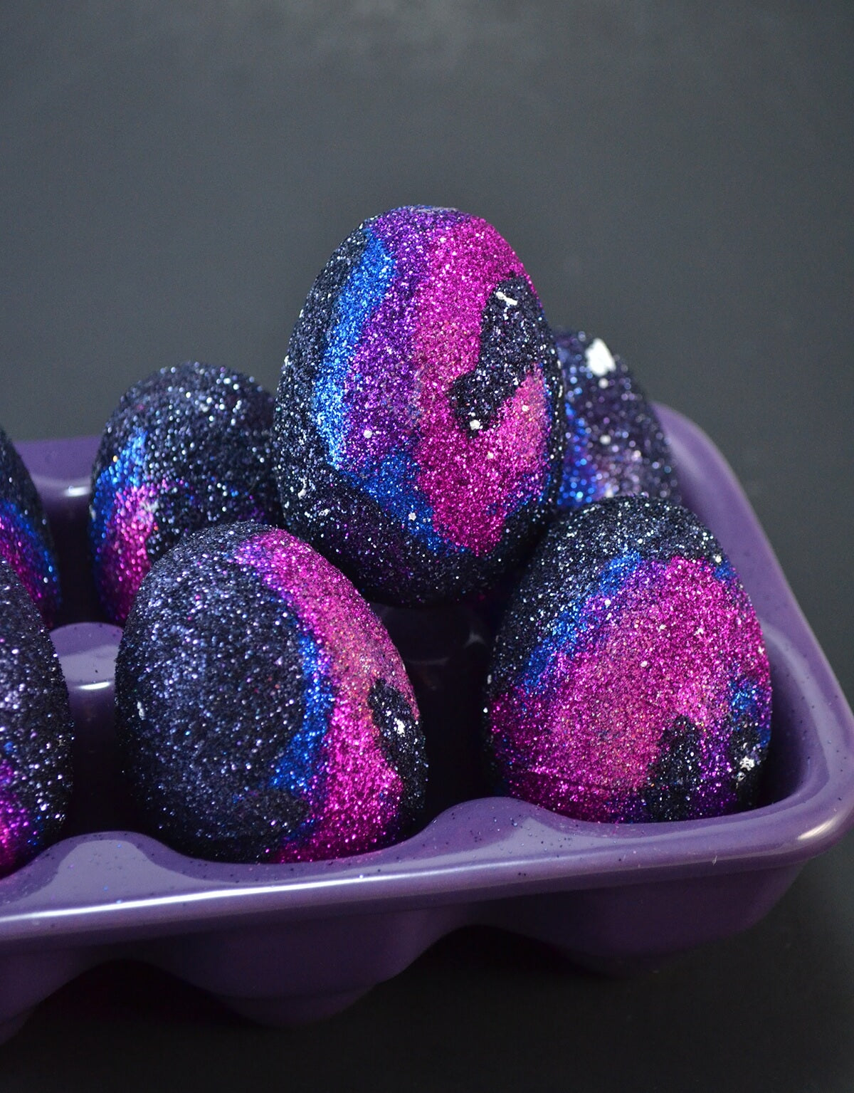 How to Glue Glitter to Plastic - Glitter Galaxy Eggs