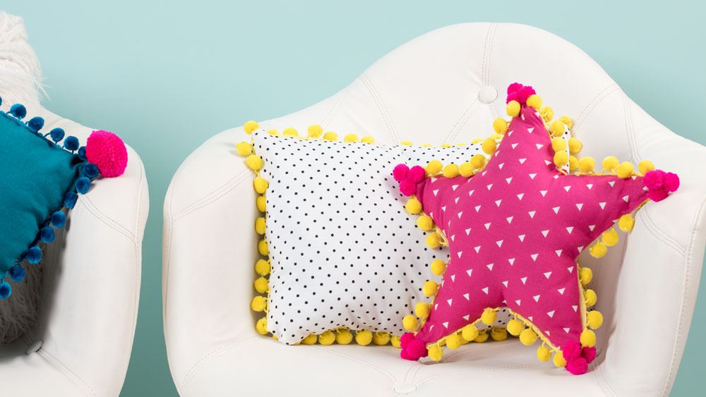 DIY Pom-Pom Pillows