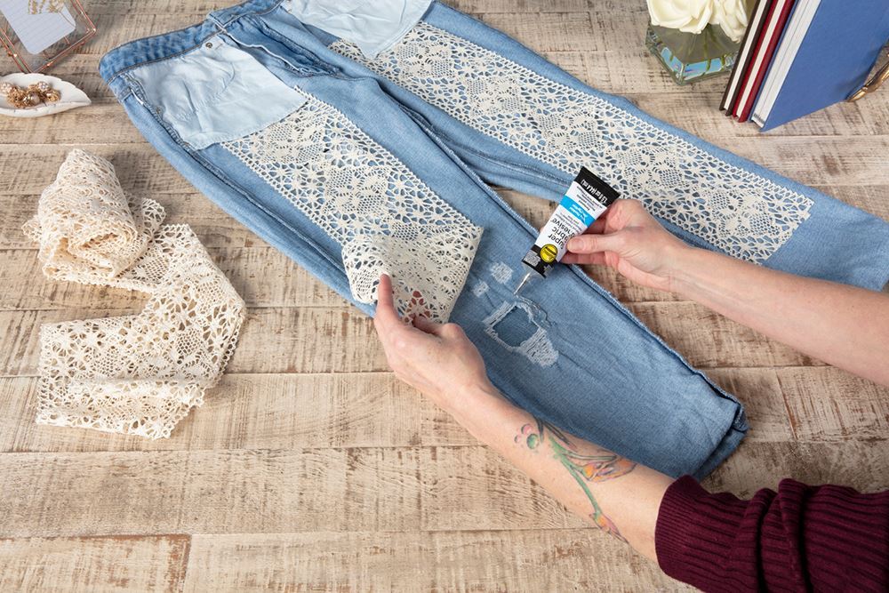 Aleene's Lace Jeans DIY - glue lace in place