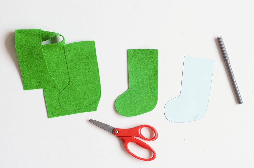 Aleene's Felt Stocking Ornaments Craft