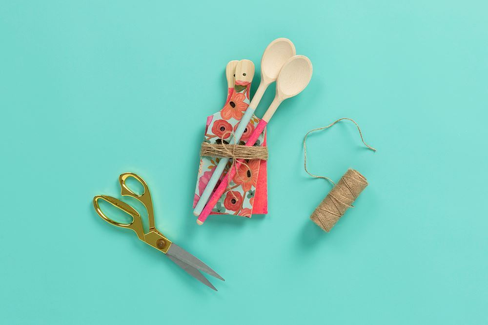 Aleene's How To Decoupage Kitchen Accessories - decoupaged wood spoons