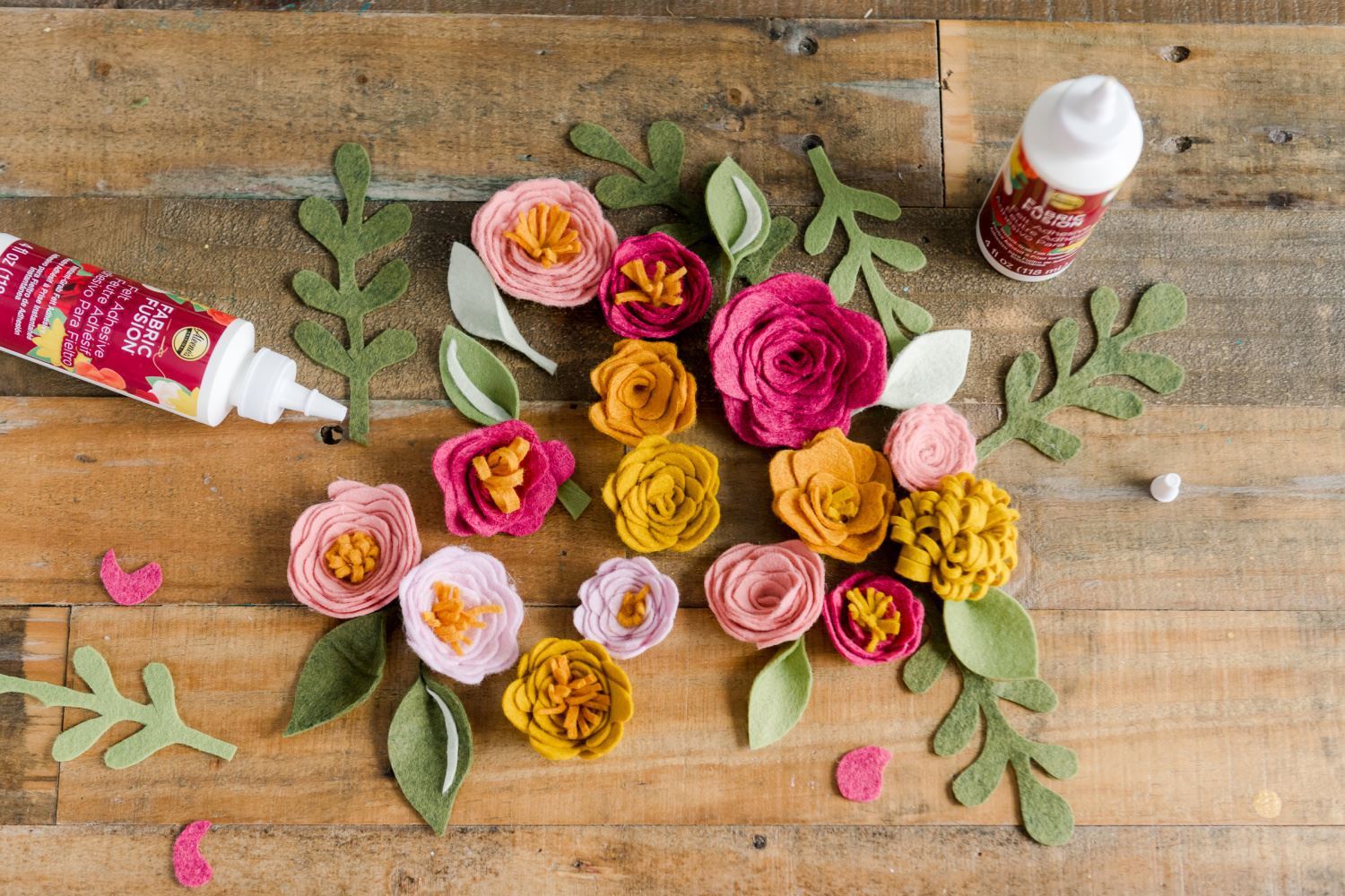 DIY felt flowers and foliage with fabric glue