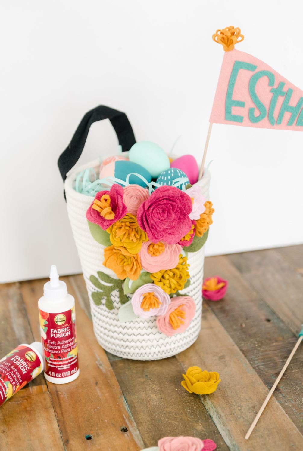 DIY Easter basket with felt flowers