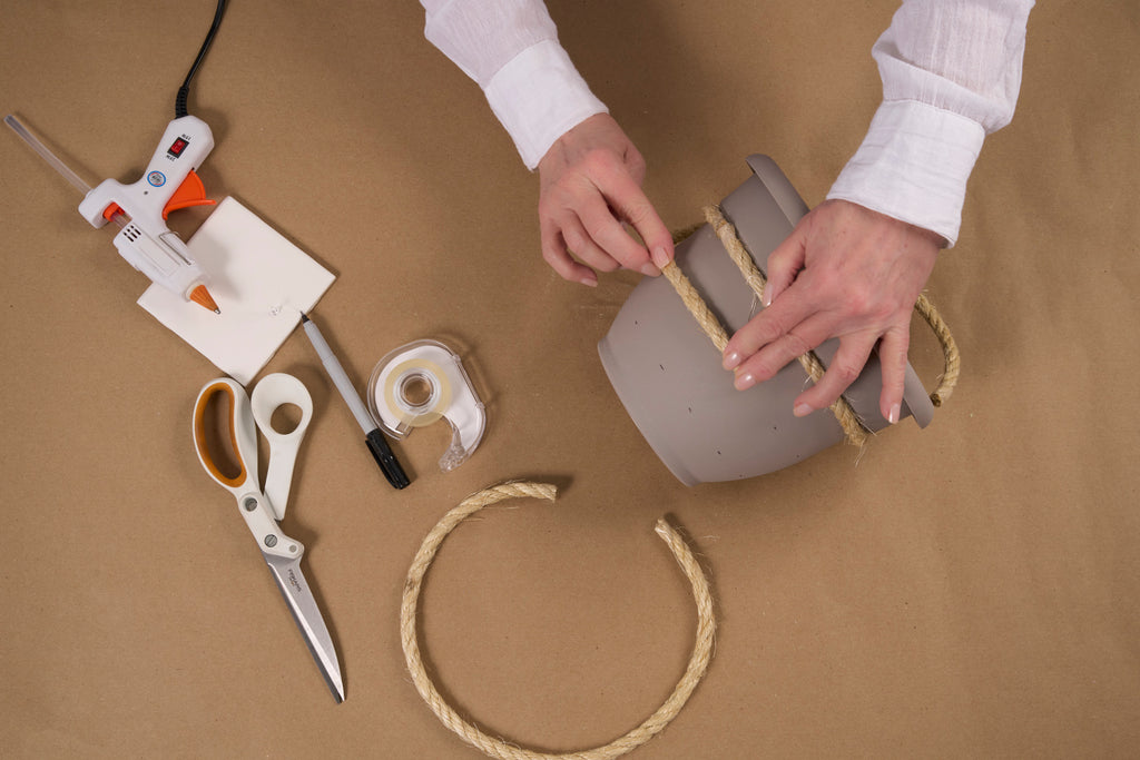 Glue the rope to planter pot