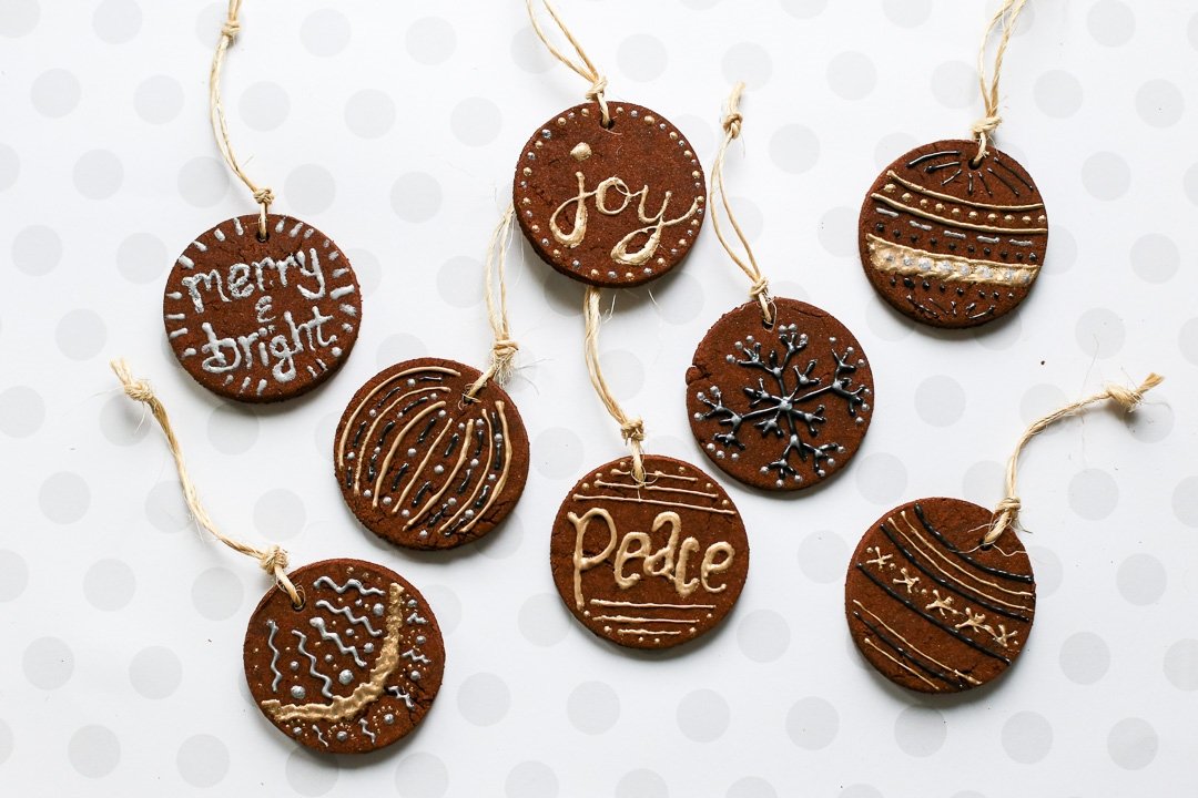 10 Fun Christmas Ornament DIYS - Easy Homemade Ornament Ideas