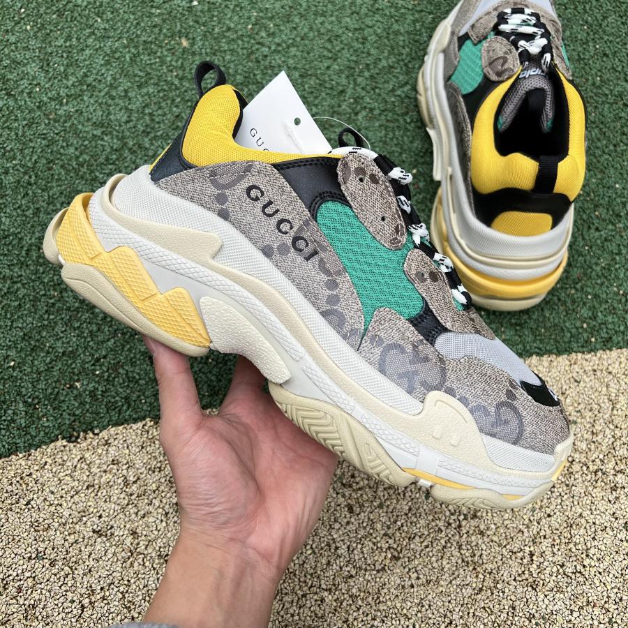 Balenciaga Triple S Sneaker GC