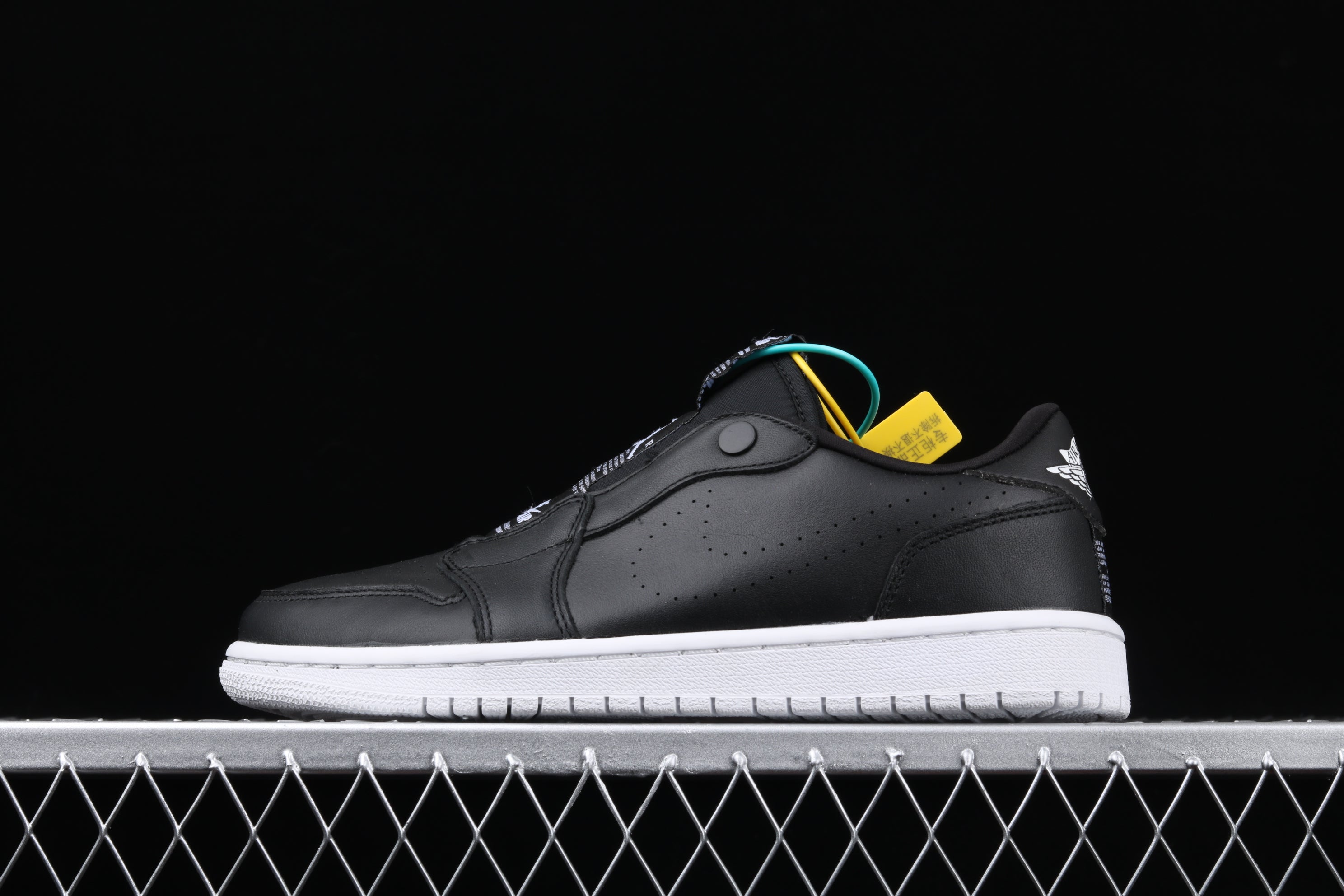 Air Jordan 1 Low Ret Low Slip  AV3918-001