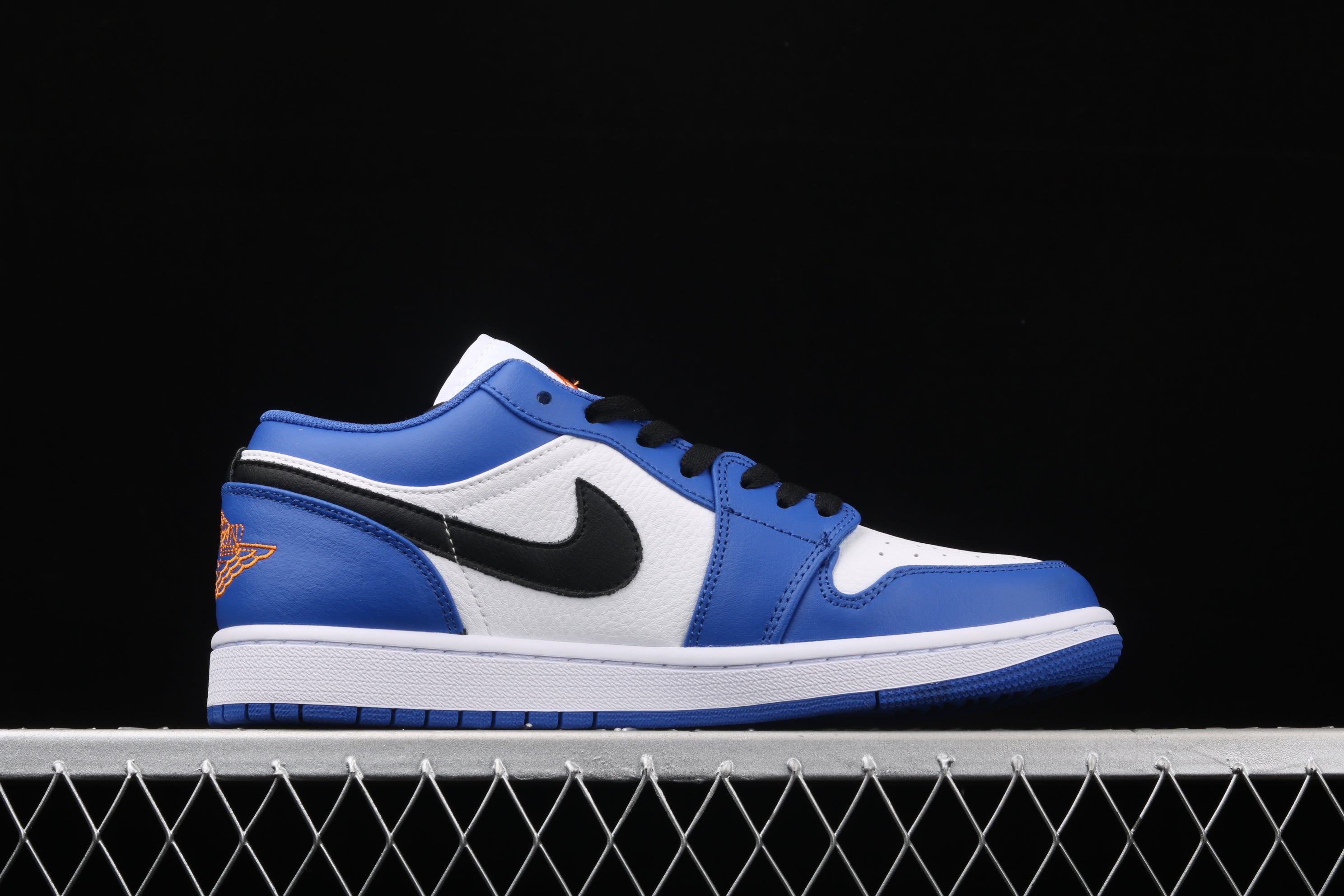 The new version of Air Jordan 1 Low AJ1 Joe 1 white and blue top layer low-top cultural leisure spor