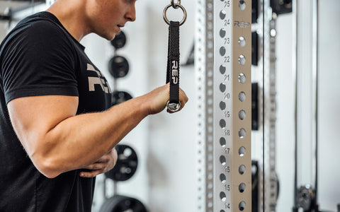 Single-arm tricep pushdown with a D-handle