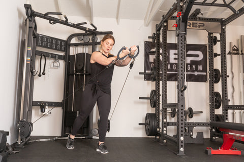 Lifter exercising on a cable machine